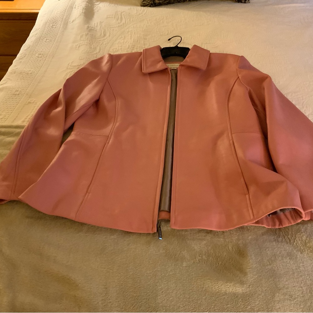 Like New Liz Claiborne Pink Leather- in celebration of Barbie Nation. CUTE